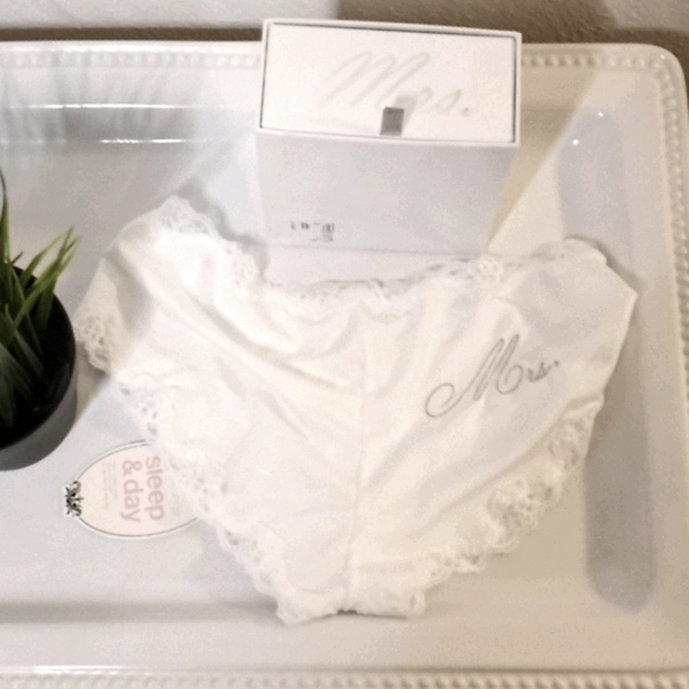 Peter Alexander Mrs. White panties